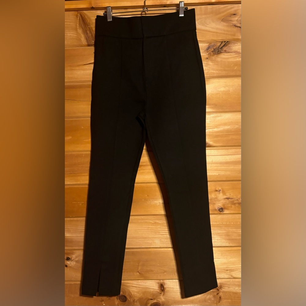 NWT LINE AND DOT NENSI PANTS SIZE MEDIUM IN BLACK